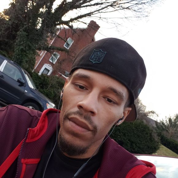 Meet your Posher, Chris - Picture 1 of 1